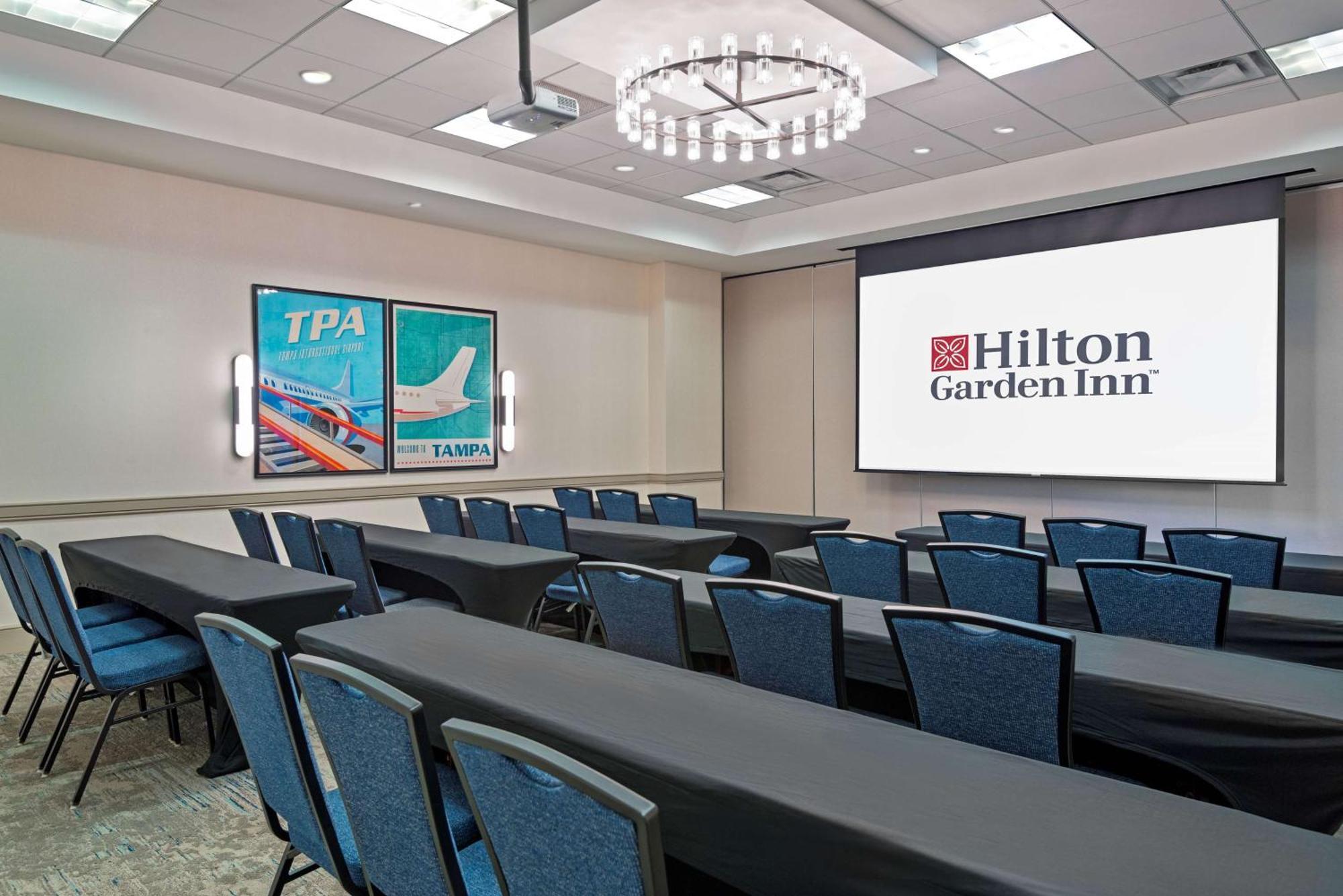 Hilton Garden Inn Tampa Airport/Westshore Екстериор снимка