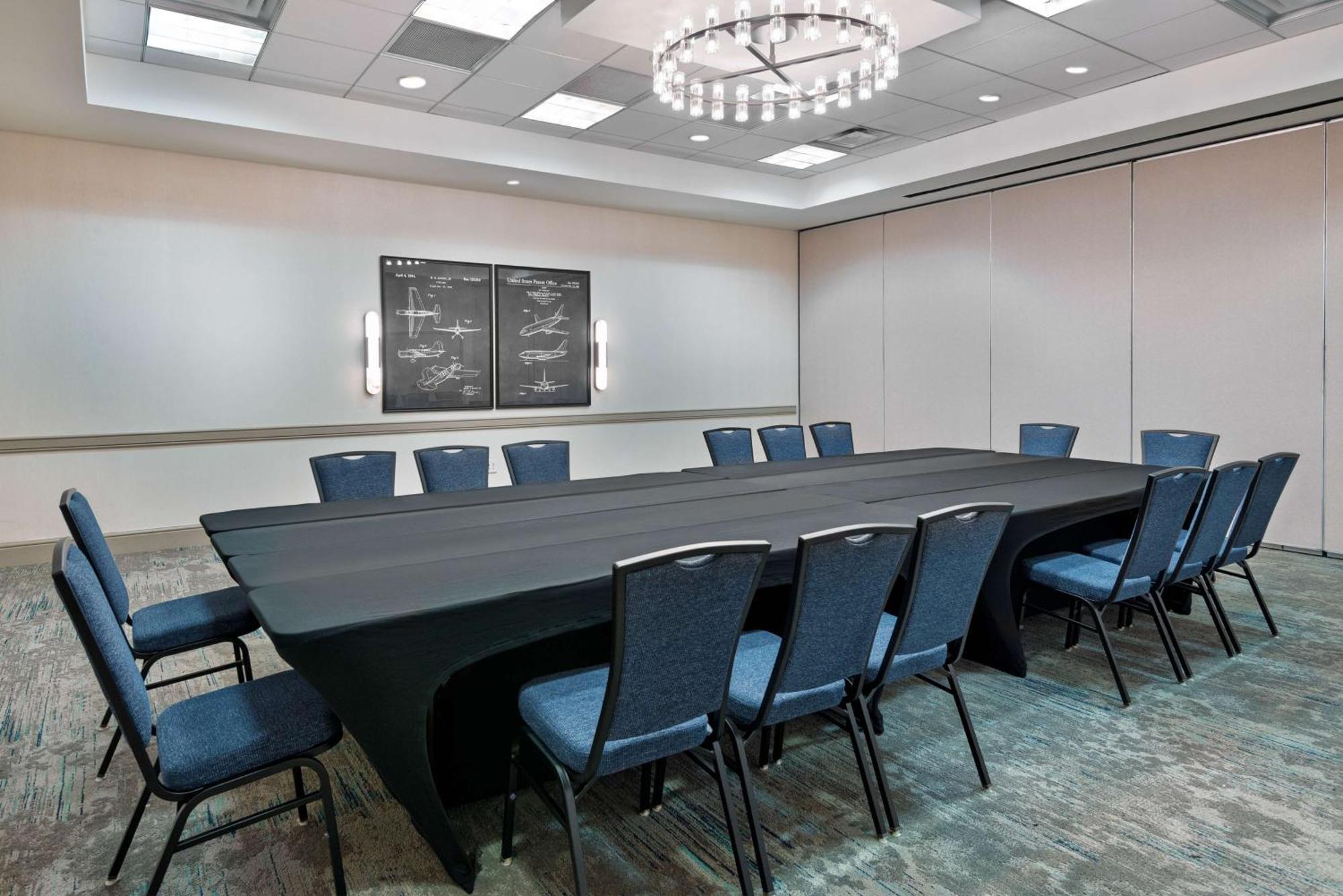 Hilton Garden Inn Tampa Airport/Westshore Екстериор снимка