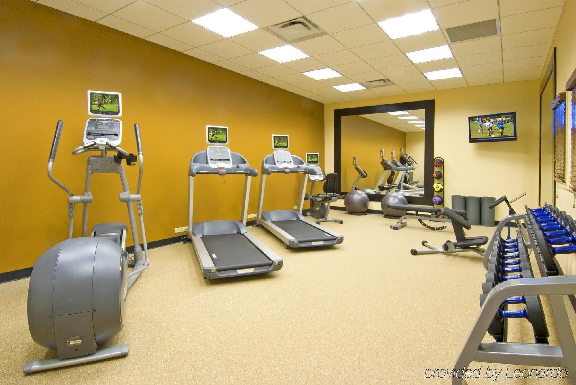 Hilton Garden Inn Tampa Airport/Westshore Екстериор снимка