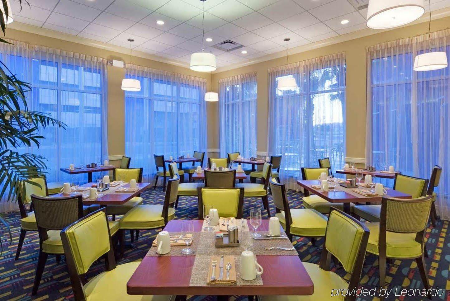 Hilton Garden Inn Tampa Airport/Westshore Екстериор снимка