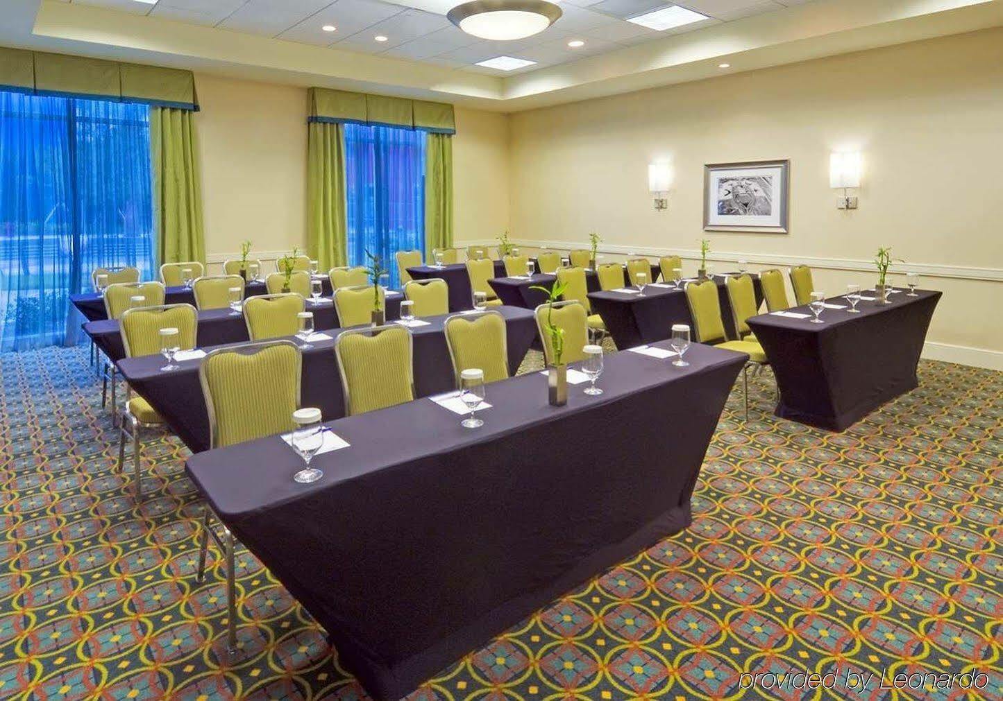 Hilton Garden Inn Tampa Airport/Westshore Екстериор снимка