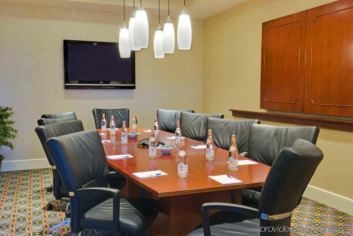Hilton Garden Inn Tampa Airport/Westshore Екстериор снимка